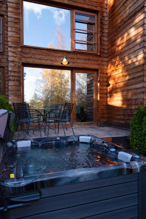 Pinus Villas Lodge With Private Jacuzzi & Phyto-Sauna Retreat Zseleznica Kültér fotó