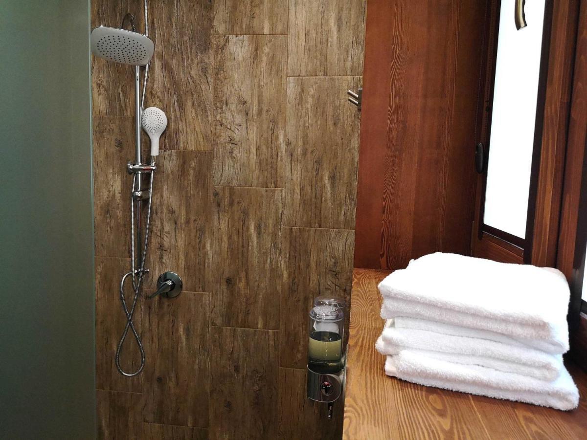Pinus Villas Lodge With Private Jacuzzi & Phyto-Sauna Retreat Zseleznica Kültér fotó