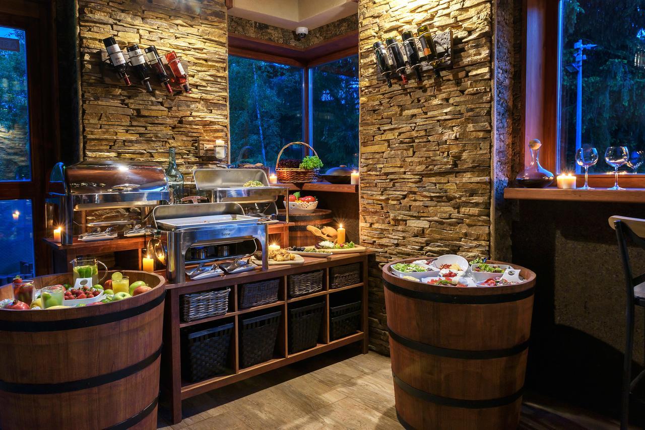 Pinus Villas Lodge With Private Jacuzzi & Phyto-Sauna Retreat Zseleznica Kültér fotó
