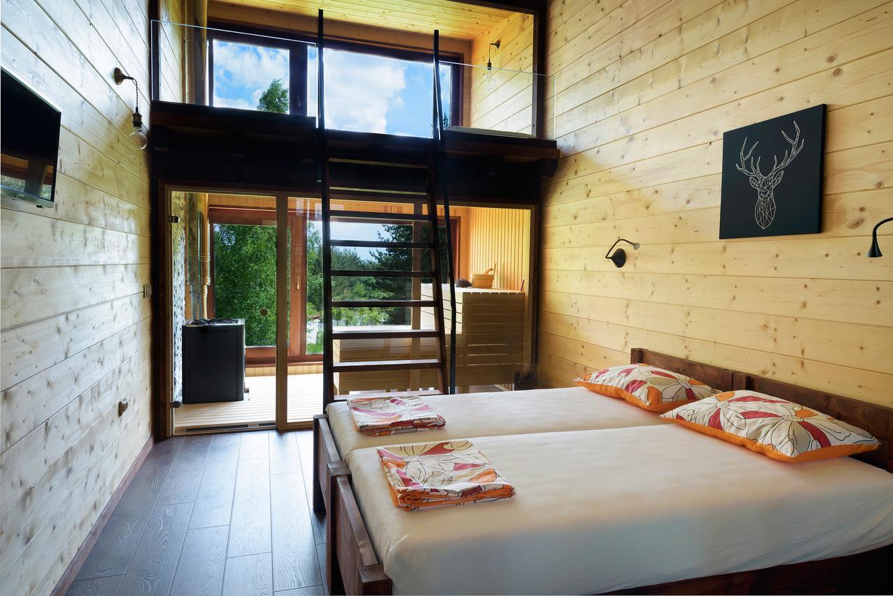 Pinus Villas Lodge With Private Jacuzzi & Phyto-Sauna Retreat Zseleznica Kültér fotó